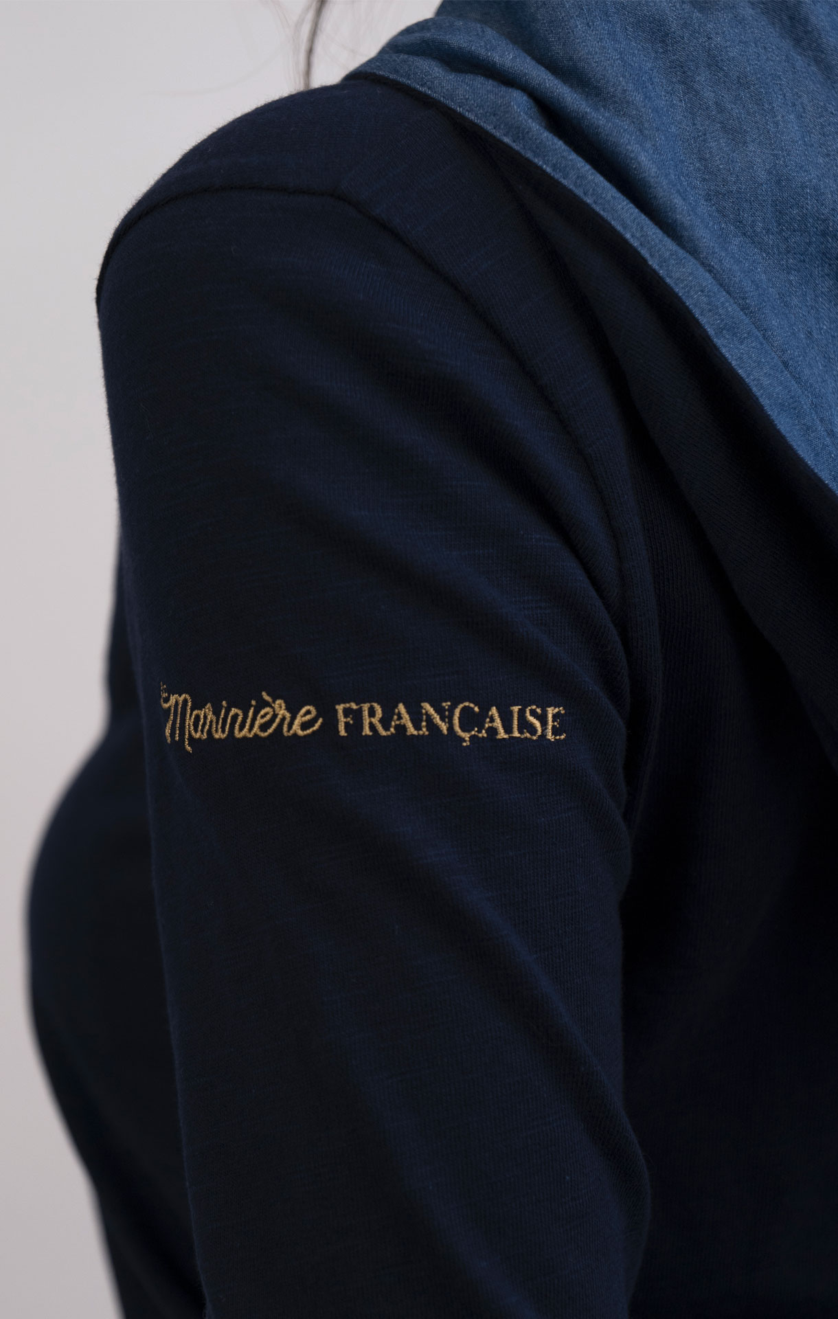 T-shirt zippé à capuche DIVINE MARINE – Image 5